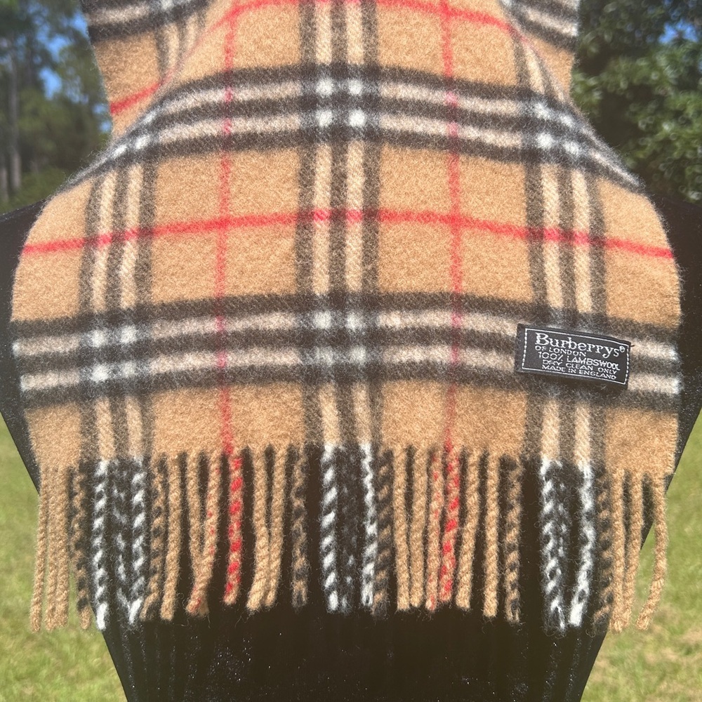 Burberrys Beige and Red Checkered Scarf - Picture 12 of 14